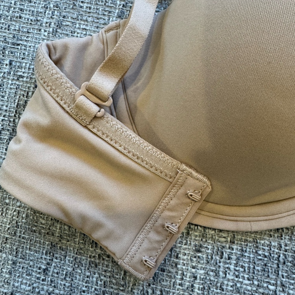 Skims Fits Everybody Strapless Bra Clay Size 32B - Picture 8 of 11